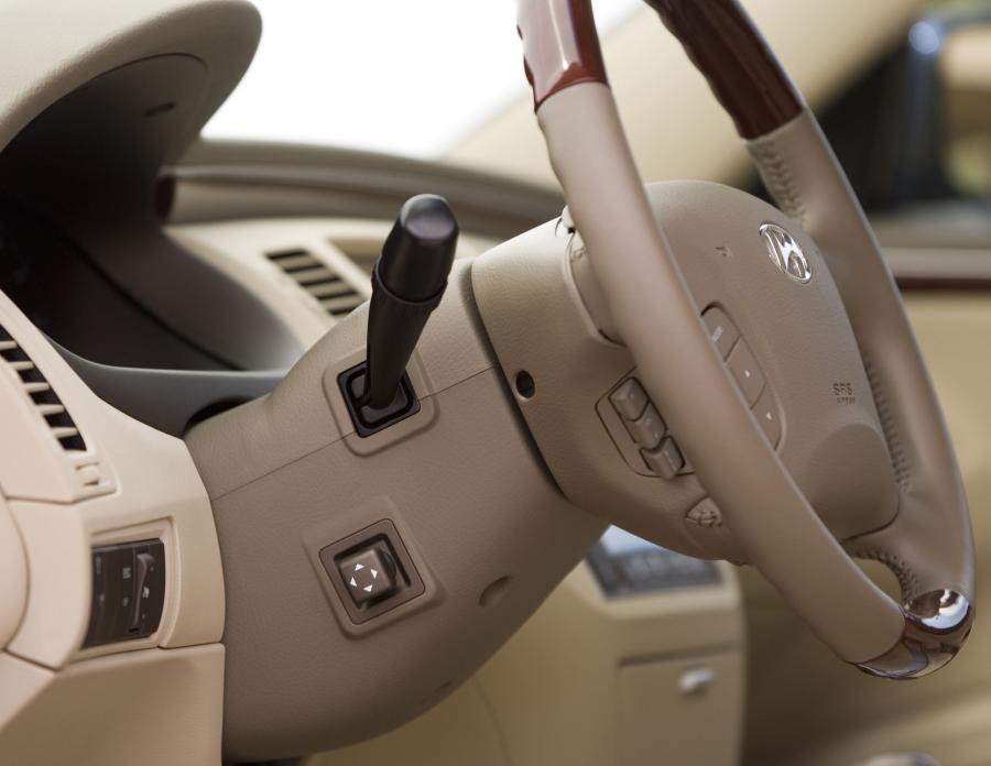  Hyundai Grandeur 2006 года  (фото 35 из 40)